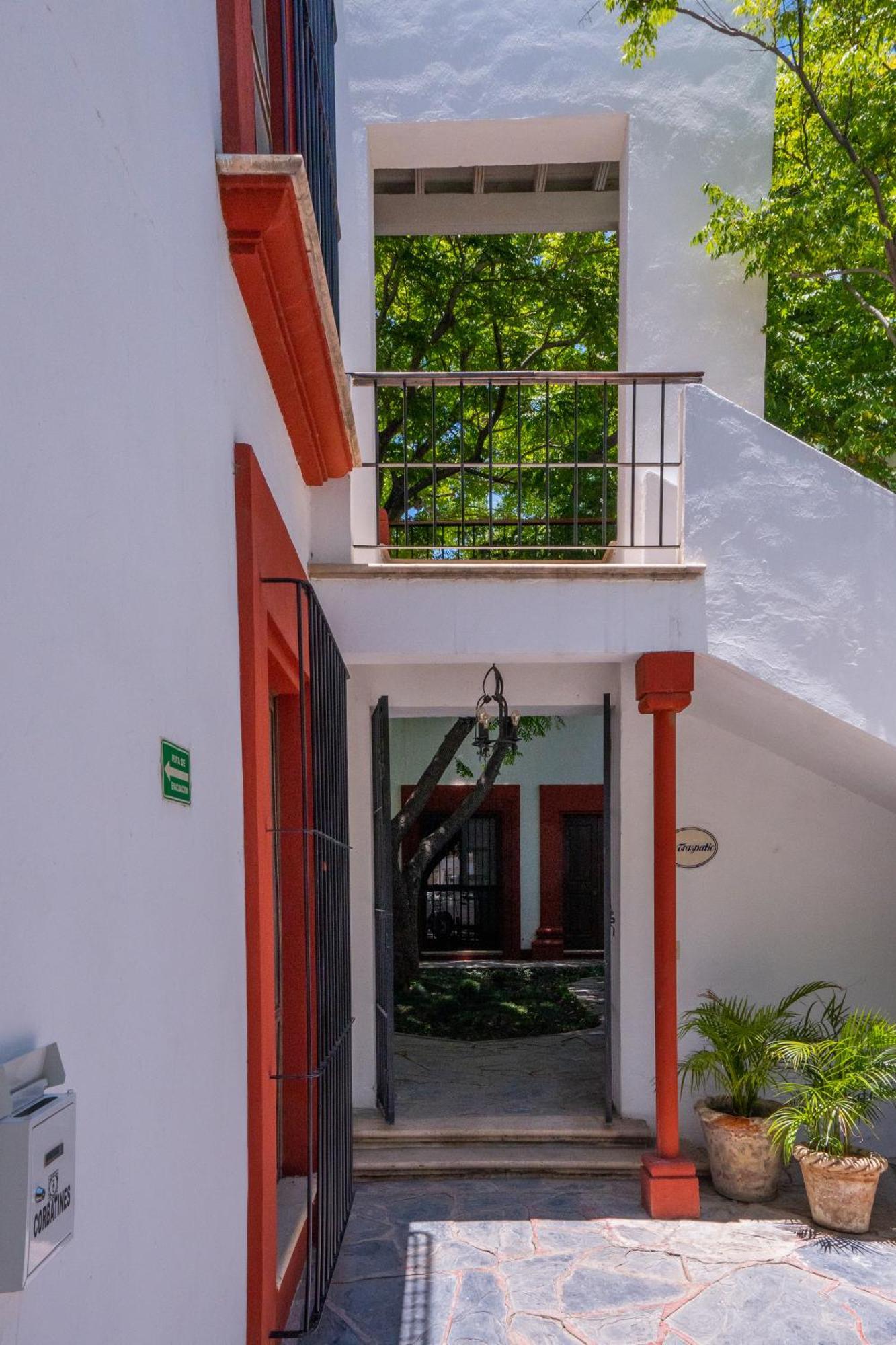 Hotel El Farol Паррас-де-ла-Фуэнте Экстерьер фото